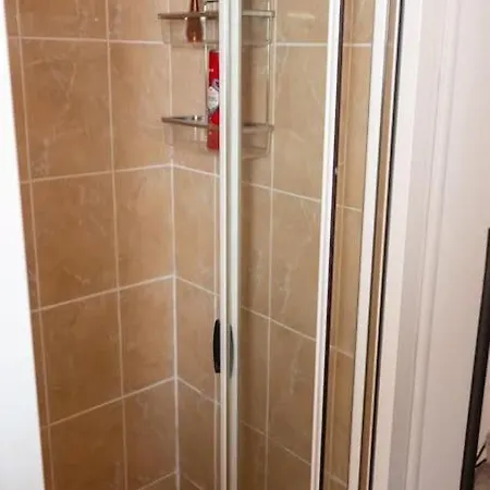 Apartman Modern In The Heart Of Town